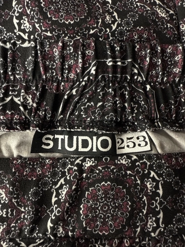 Studio 253