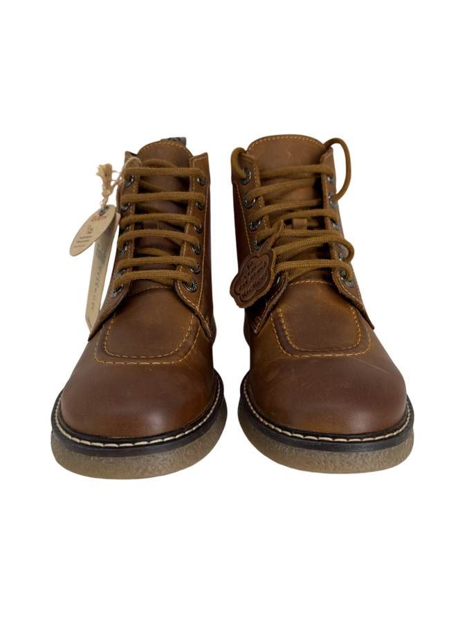 Kickers