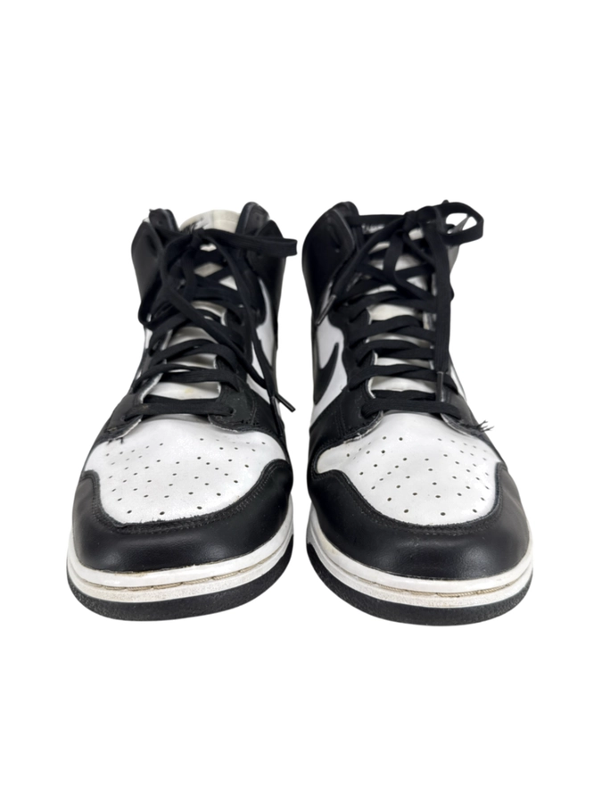 Nike y
