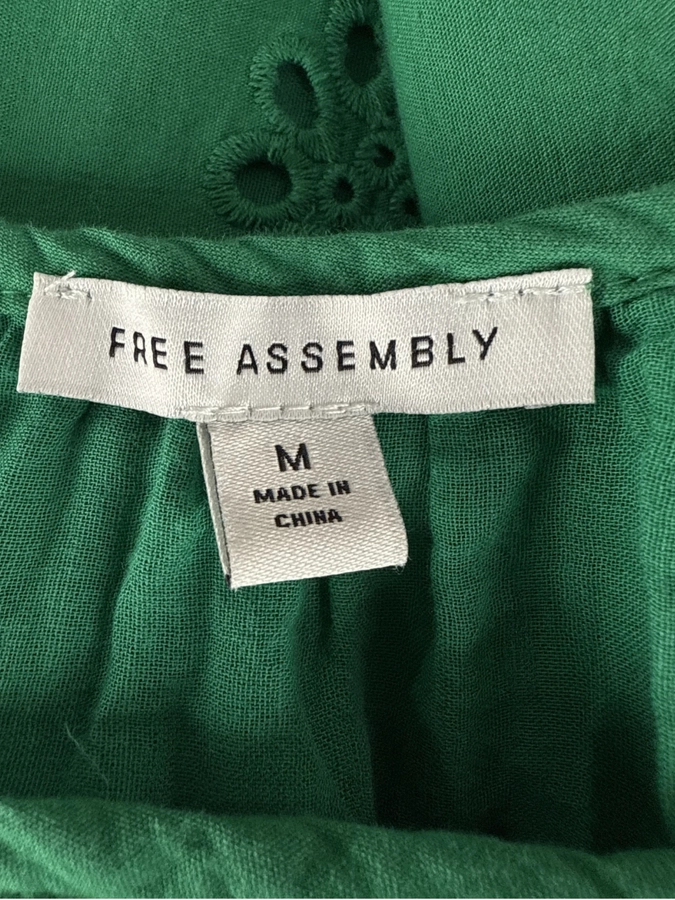 Free Assembly