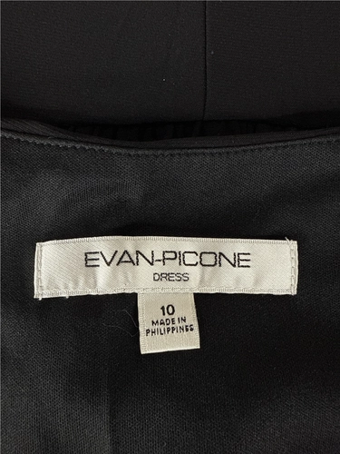 Evan Picone 