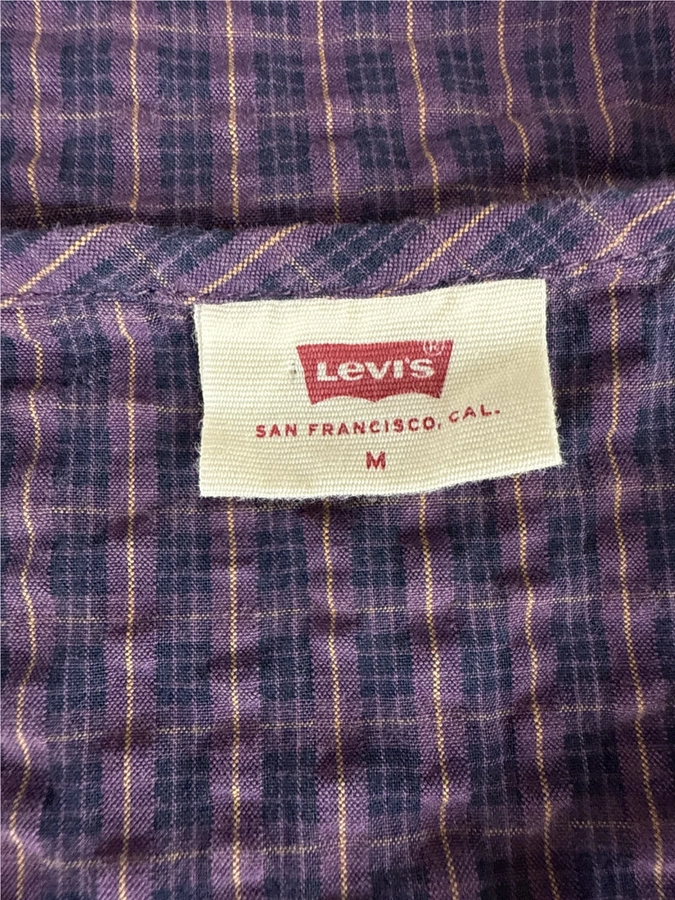 Levi's