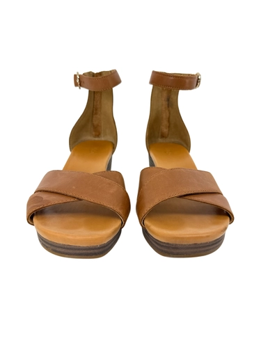 UGG