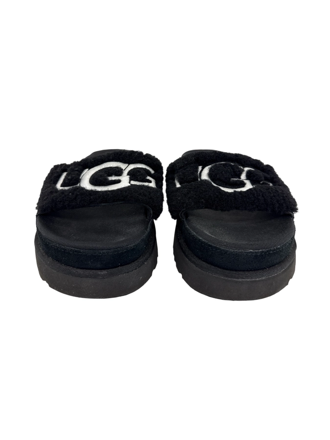 UGG
