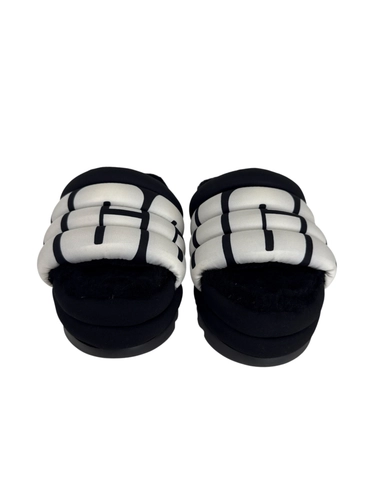UGG