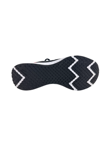 Nike Revolution