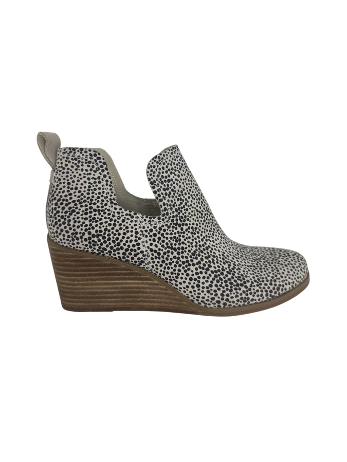 Toms