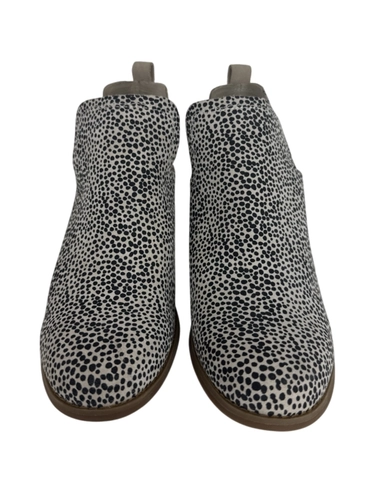 Toms