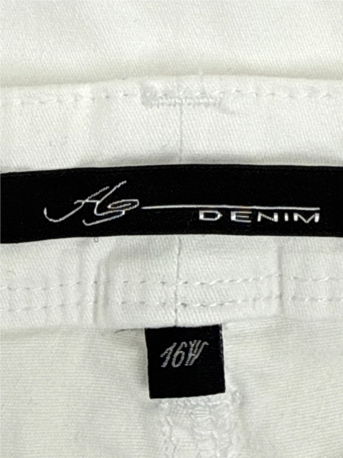 Az Denim
