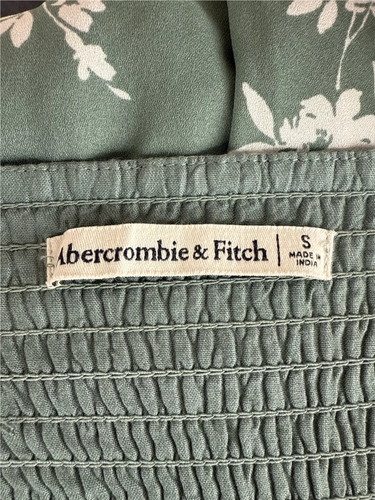 Abercombie & Fitch