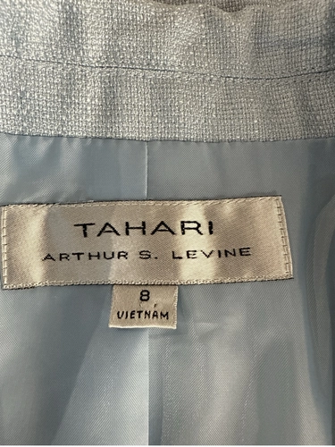 Tahari Arthur S. Levine