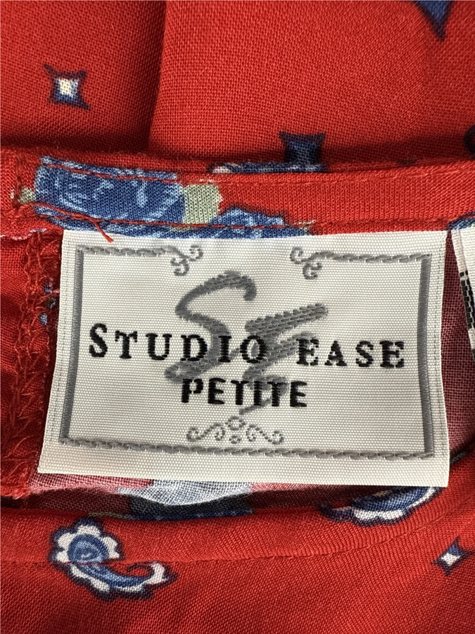 Studio Ease Petite