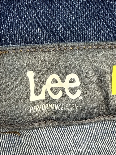Lee