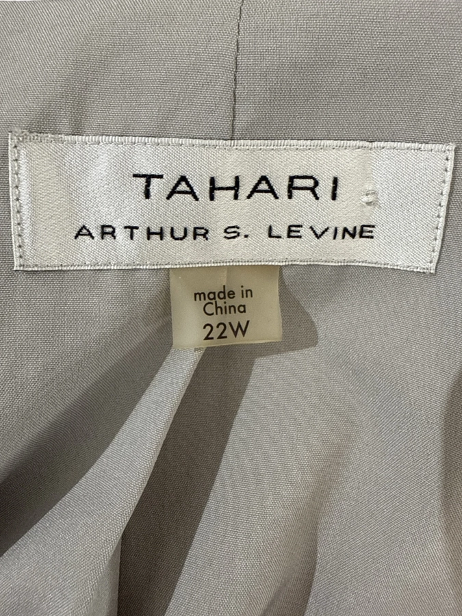 Tahari