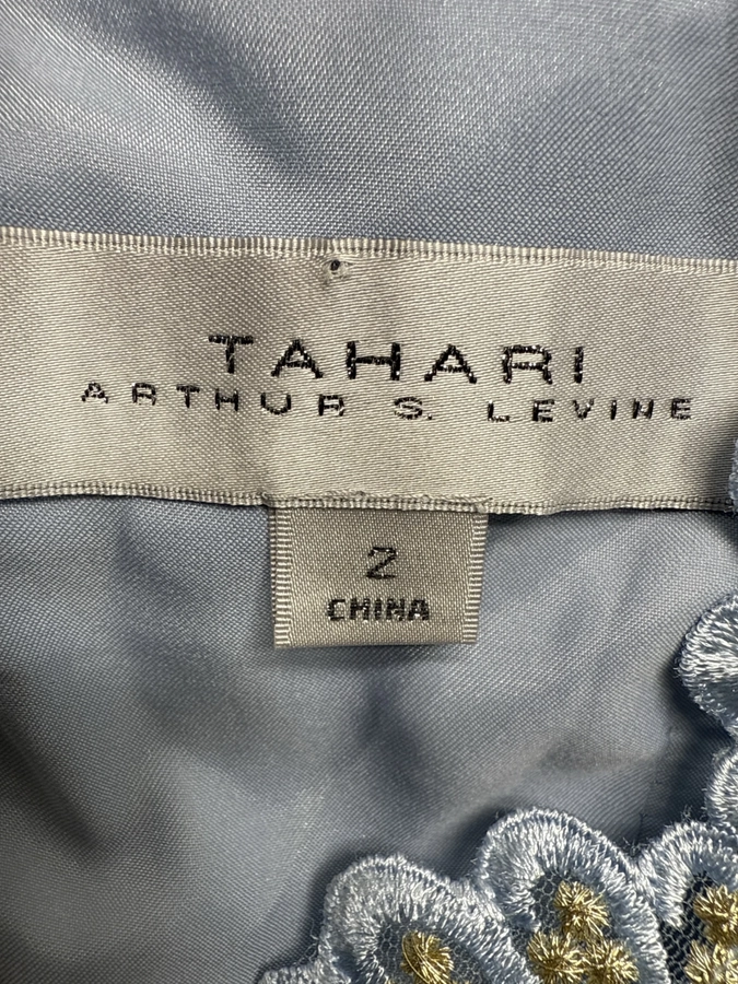 Tahari Arthur S. Levine
