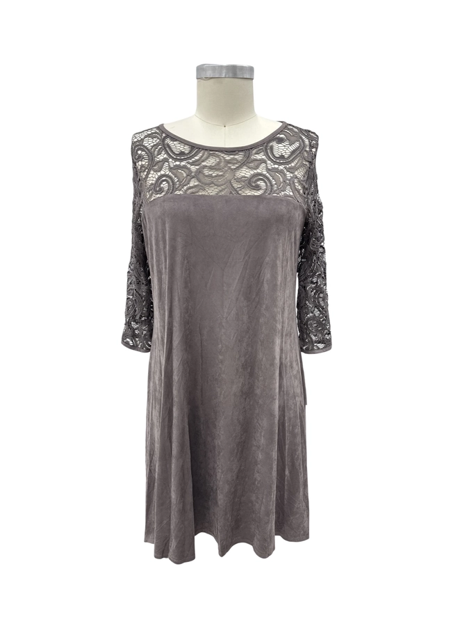 Signature by Robbie Bee