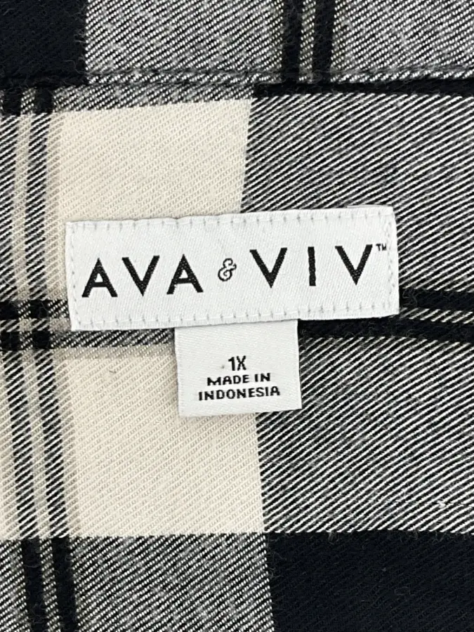 Ava & Viv 